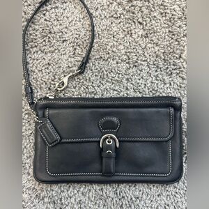 Vintage Coach Clutch Wristlet Black Leather Front Flap Turn Lock Pocket Pouch